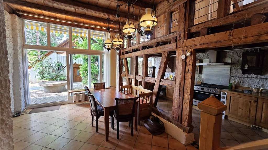 Immobilie in Ortenberg - Ein charmantes Anwesen mit 3 Wohneinheiten - für die große Familie im beliebten Ortenberg*** - Bild 0