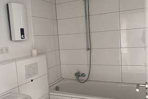helle, offene 1 Zimmer Wohnung mit Badewanne - Aufzug vorhanden – Beekstr. 45, 47051 Altstadt, Duisburg – Vorschaubild 4