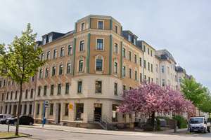 Mitten im Nordpark - Wohnung mit hellem großzügigem Wohnzimmer