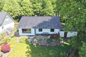 Volksbank Immobilien: 
Bungalow - Gemütlichkeit trifft auf Gartenidylle! – Die vollständige Adresse der Immobilie erhältst du vom Anbieter., 27612 Loxstedt – Vorschaubild 5