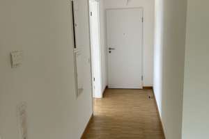 Helle 2-Zimmer-Wohnung mit EBK - provisionsfrei