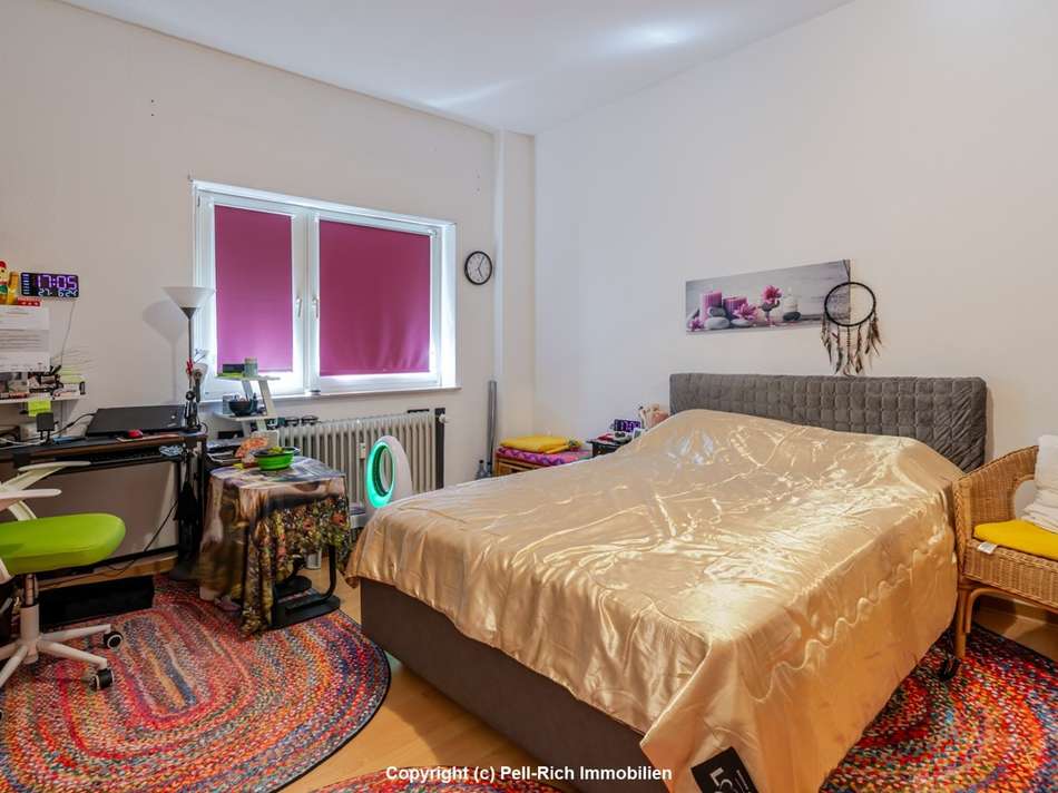 Schlafzimmer 1.OG links