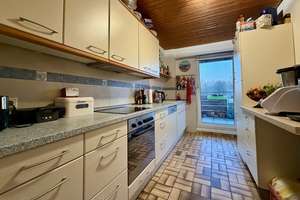 Großzügige Dachgeschosswohnung mit 600 m² Garten, Balkon, Aufzug und optionaler Garage – Die vollständige Adresse der Immobilie erhältst du vom Anbieter., 44869 Höntrop, Bochum – Vorschaubild 3