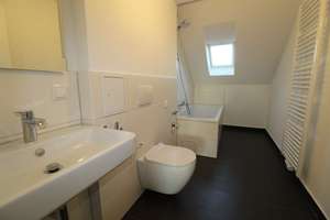Nachmieter gesucht – Gemütliche 2-Zimmer DG-Wohnung mit EBK in Offenbach – Bieberer Straße 86, 63071 Mathildenschule, Offenbach am Main – Vorschaubild 18