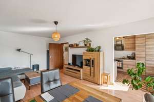 Lichtdurchflutete 3-Zimmer-Wohnung nahe der Isar in München-Thalkirchen – mit sonnigem Balkon – Die vollständige Adresse der Immobilie erhältst du vom Anbieter., 81379 Thalkirchen, München – Vorschaubild 4
