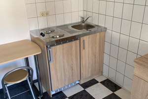 Exklusive, sanierte 2-Zimmer-Maisonette-Wohnung mit Balkon und Einbauküche in Jena