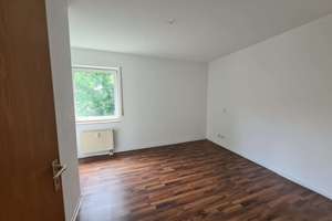 Magdeburg - Neue Neustadt - interessante DG-Wohnung mit Loggia & Stellplatz in gepflegter Wohnanlage – 39124 Neue Neustadt, Magdeburg – Vorschaubild 3