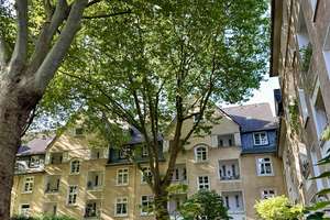 Altbauwohnung mit EBK, Dielenboden und Loggia im historischen Luisenhof, Grenze zu Holsterhausen – Die vollständige Adresse der Immobilie erhältst du vom Anbieter., 45145 Frohnhausen, Essen – Vorschaubild 13