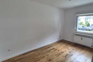 Exklusive, sanierte 3-Zimmer-Erdgeschosswohnung mit Parkettboden und Einbauküche in Bochum – Dietrich-Benking-Straße 94, 44805 Bochum – Vorschaubild 11