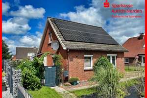 Kleines, gemütliches Einfamilienhaus in zentraler Lage von Moordorf! – Die vollständige Adresse der Immobilie erhältst du vom Anbieter., 26624 Südbrookmerland – Vorschaubild 1