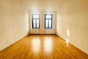 schöne 3 Raum Wohnung +++TOP+++ mit Balkon; citynah in Anger Crottendorf