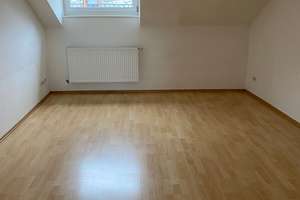2-Zi.-DG-Wohnung nähe Business School als 2er-WG, für junges Paar oder Single – mit EBK und Loggia – Frankenstraße 16, 65183 Westend / Bleichstraße, Wiesbaden – Vorschaubild 5