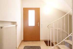 Ruhiges Einfamilienhaus mit Renovierungsbedarf und sonnigem Südgarten in Lochhausen/Langwied – München – Vorschaubild 5