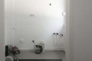 schöne kleine 38qm 2 ZKB Erdgeschoss-Wohnung mit Balkon – Markgrafenstr. 68, 47166 Obermarxloh, Duisburg – Vorschaubild 2