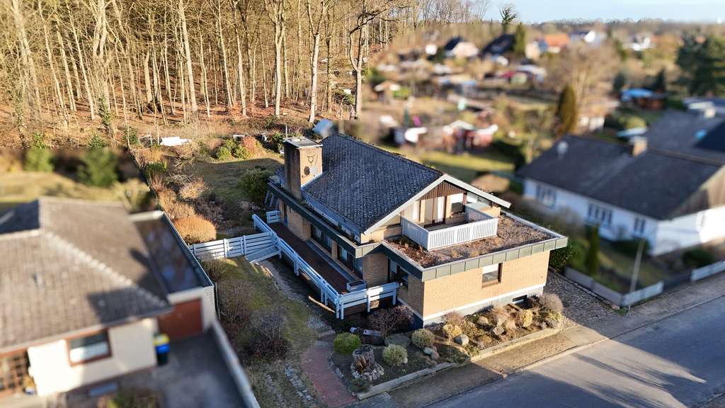 Immobilie in Ratekau - Großzügiges Architektenhaus direkt am Waldrand in ruhiger Lage! - Bild 0