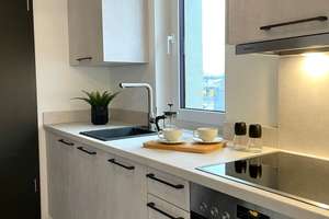 Vollmöbliertes Einzimmer-Appartement mit Balkon und Einbauküche – Turbinenstraße 17, 33609 Mitte, Bielefeld – Vorschaubild 2