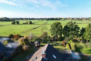 WOHNTRAUM MIT WEITBLICK IN BESTLAGE – EINFAMILIENHAUS MIT GARAGE, KAMIN UND NATURNAHER UMGEBUNG – Die vollständige Adresse der Immobilie erhältst du vom Anbieter., 26316 Varel – Vorschaubild 3