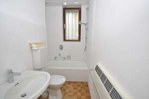 Helle, gut geschnittene 2-Zi-Wohnung mit Balkon & Klimaanlage, 48 qm, Karlsruhe-West – Sophienstr. 145, 76135 Weststadt, Karlsruhe – Vorschaubild 9