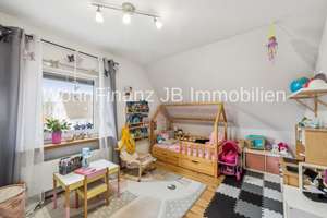 Provisionsfrei - Großes Einfamilienhaus mit Einliegerwohnung, Keller, Garage und großem Grundstück – Die vollständige Adresse der Immobilie erhältst du vom Anbieter., 38448 Vorsfelde, Wolfsburg – Vorschaubild 9
