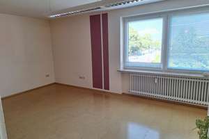 Helle freundliche 2-Raum-Wohnung mit Balkon – Schiffdorfer Chaussee 184a, 27574 Schiffdorferdamm, Bremerhaven – Vorschaubild 2