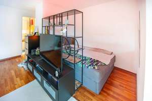 Provisionsfreie Vermietung: Attraktives Apartment mit Einbauküche, Tiefgarage und großem Garten – Tangastraße 16, 81827 Waldtrudering, München – Vorschaubild 4