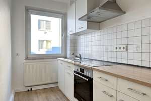 Helle 2-Zimmer-Wohnung mit Einbauküche in zentraler Lage – ruhig gelegen & sofort frei – Deweerthstr. 43, 42107 Elberfeld, Wuppertal – Vorschaubild 5