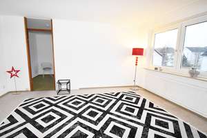 Stadt. Natur. Zuhause. Begehrt & komfortabel mit Aufzug! – Die vollständige Adresse der Immobilie erhältst du vom Anbieter., 72762 Reutlingen-Mitte, Reutlingen – Vorschaubild 2