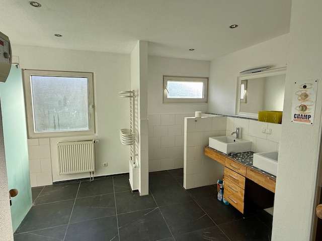 Immobilie in Kreuzwertheim - Haus, Wohnhaus, Einfamilienhaus mit großer Einliegerwohnung in Kreuzwertheim - Bild 0