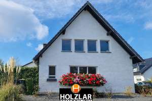 WUNDERBAR GROSSZÜGIG - MODERNES HAUS MIT WÄRMEPUMPE - BESTLAGE BN-ROLEBER