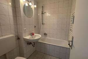 Bezugsfreie 2-Zimmer-Wohnung mit Westloggia in München-Berg am Laim – Die vollständige Adresse der Immobilie erhältst du vom Anbieter., 81673 Echarding, München – Vorschaubild 5