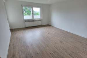 Ruhige Lage, kurze Wege - 2 Zi. mit Balkon, EBK, Dusche & Wanne – Sudetenweg 11a, 38448 Vorsfelde, Wolfsburg – Vorschaubild 4