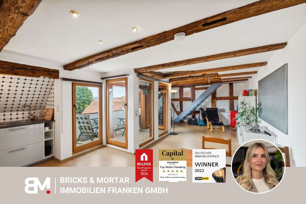 Immobilie in Altdorf bei Nürnberg - Historisches Wohnen auf drei Ebenen in der Altstadt: Maisonettewohnung mit Galerie, Dachloggia, EBK  - Bild 0