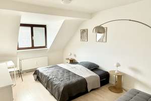 Möblierte All-in 4-Zi Wohnung im Zentrum – 40215 Friedrichstadt, Düsseldorf – Vorschaubild 2