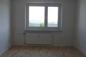2-Zimmer-Wohnung mit Balkon und Aufzug zur sofortigen Anmietung! – Prohliser Allee 31, 1239 Prohlis-Süd, Dresden – Vorschaubild 3