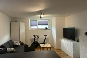 Einliegerwohnung in ruhiger Lage - gute ÖPNV Anbindung – Hettichstraße 3, 70327 Stuttgart – Vorschaubild 2
