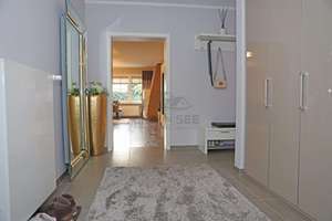 Ruhig gelegenes Einfamilienhaus mit Terrasse, Garage und Carport in Altötting – Hüttenberger Weg 20, 84503 Altötting – Vorschaubild 2