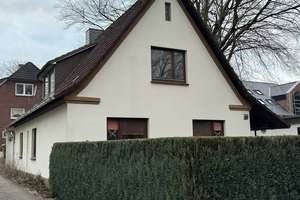 Grundstück mit freistehendem Haus mit vermieteter Wohnung im EG