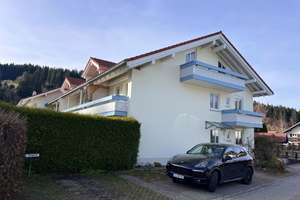 Einmalige Gelegenheit
Charmantes Reihenendhaus mit DG. Studio Hochgratblick Bestlage von Oberstaufe – Die vollständige Adresse der Immobilie erhältst du vom Anbieter., 87534 Oberstaufen – Vorschaubild 4