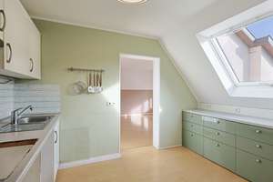 Zweifamilienhaus mit Charakter – Ihr vielseitiges Investment im Speckgürtel Stuttgarts – Die vollständige Adresse der Immobilie erhältst du vom Anbieter., 71272 Renningen – Vorschaubild 4