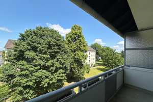 Geräumige 3-Zi.-Wohnung mit zwei Balkone! – Bismarckstraße 29, 51373 Leverkusen – Vorschaubild 3