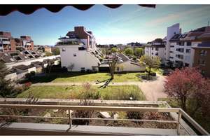 Provisionsfrei: Herrlicher Ausblick: Sonnige 3,5 Zimmer Wohnung mit 2 Balkonen und Garagenplatz