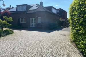 Gepflegtes Einfamilienhaus (Winkelhaus) mit PV-Anlage und Garage in Meerbusch-Osterath – Die vollständige Adresse der Immobilie erhältst du vom Anbieter., 40670 Meerbusch – Vorschaubild 4