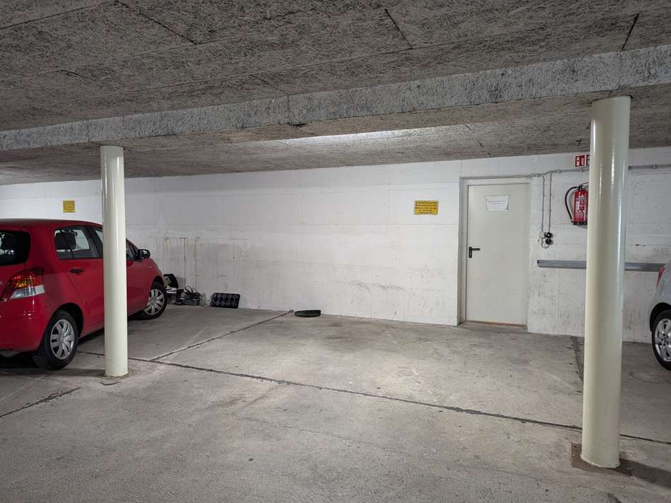 Tiefgaragenstellplatz