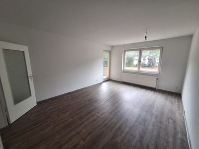 2 Zimmer Erdgeschoss Wohnung mit Balkon + 1 Monat mietfrei Sommeraktion