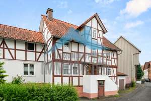 Gepflegtes und saniertes Einfamilien-Fachwerkhaus für Gartenliebhaber in beliebter Lage von Kassel!