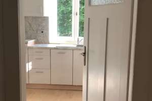 Frühstück auf dem Balkon: Liebhaber-Wohnung mit Balkon im Jugendstilhaus in Krefeld Nordbezirk – Die vollständige Adresse der Immobilie erhältst du vom Anbieter., 47803 Kempener Feld/Baackeshof, Krefeld – Vorschaubild 9