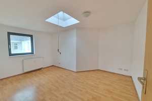 Gemütliche Dachgeschosswohnung mit Balkon nähe der Goethe-Anlagen! – Immermannstrasse 34, 39108 Magdeburg – Vorschaubild 5