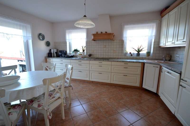 Immobilie in Essenheim - Falanga Immobilien - RAUMWUNDER! Charmantes & gemütliches EFH mit reichlich Platz und Fernblick in E - Bild 1