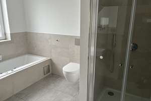Wunderschöne Penthouse Maisonette Wohnung in Südstadt SEHR HELL/ EBK / SAUNA  – Quirinstraße 11-13, 50676 Altstadt/Süd, Köln – Vorschaubild 5