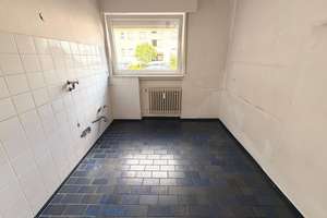 Sofort freie, sehr ruhig gelegene 2 ½-Zimmer-ETW mit Südost-Balkon, Hobbyraum und Pkw-Stellplatz! – Die vollständige Adresse der Immobilie erhältst du vom Anbieter., 70563 Österfeld, Stuttgart – Vorschaubild 9